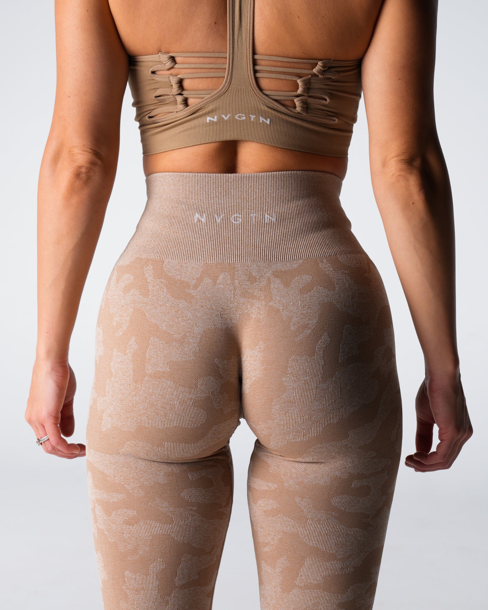 Beige Camo Seamless Leggings - Image 2