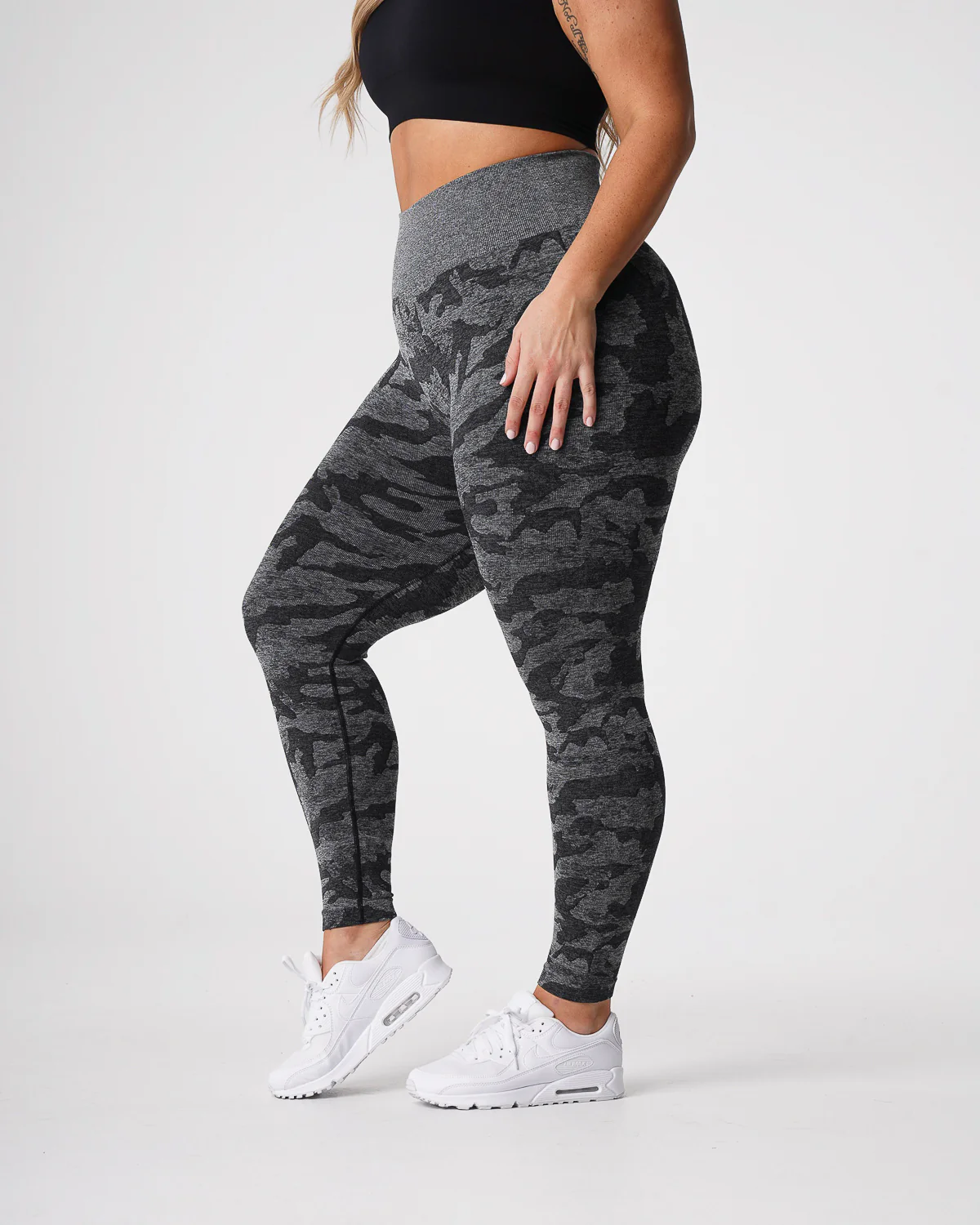 Black Camo Seamless Leggings - Image 4