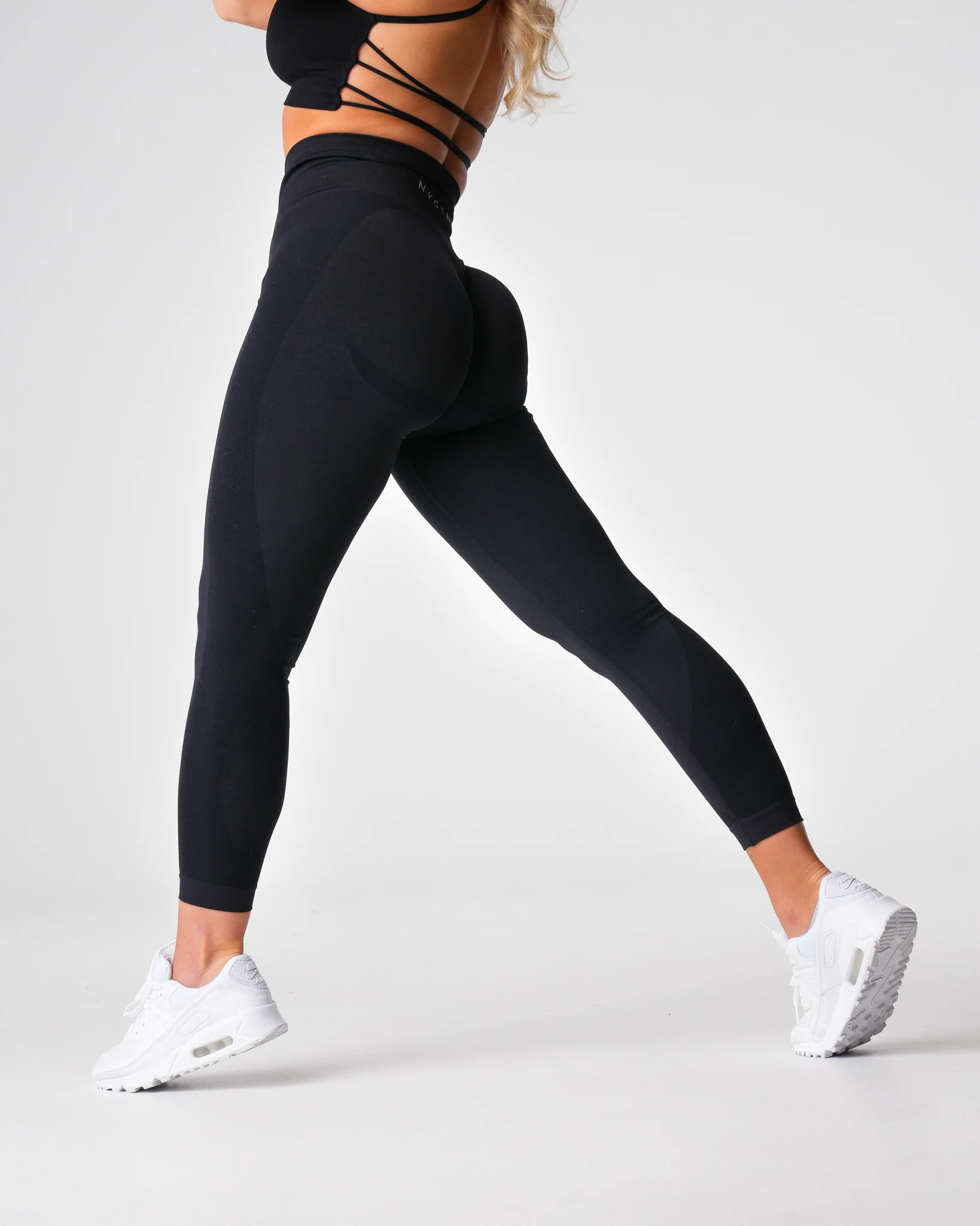 Black Contour 2.0 Seamless Leggings - Image 4