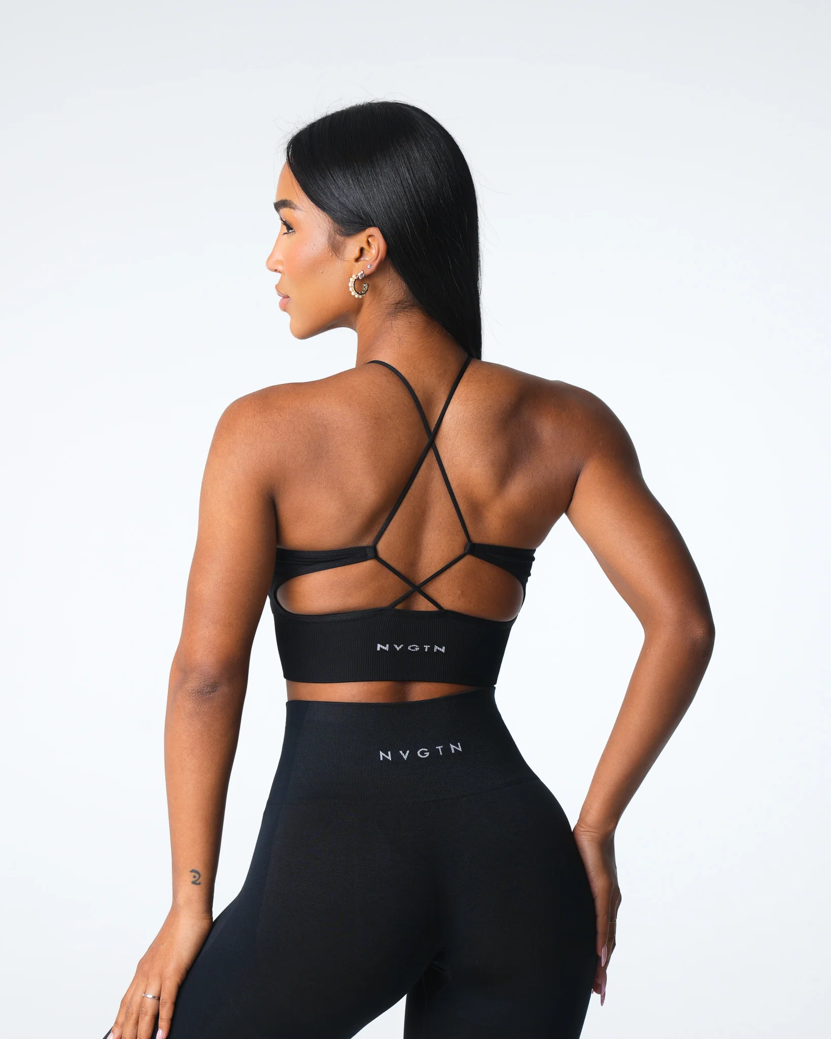 Black Embrace Seamless Bra - Image 4