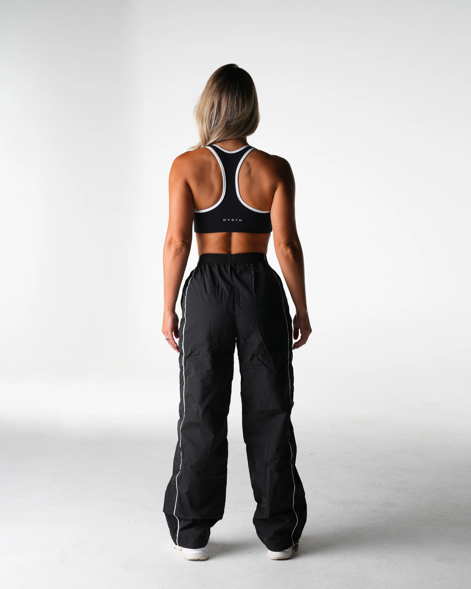 Black Hyper Stride Bra - Image 4