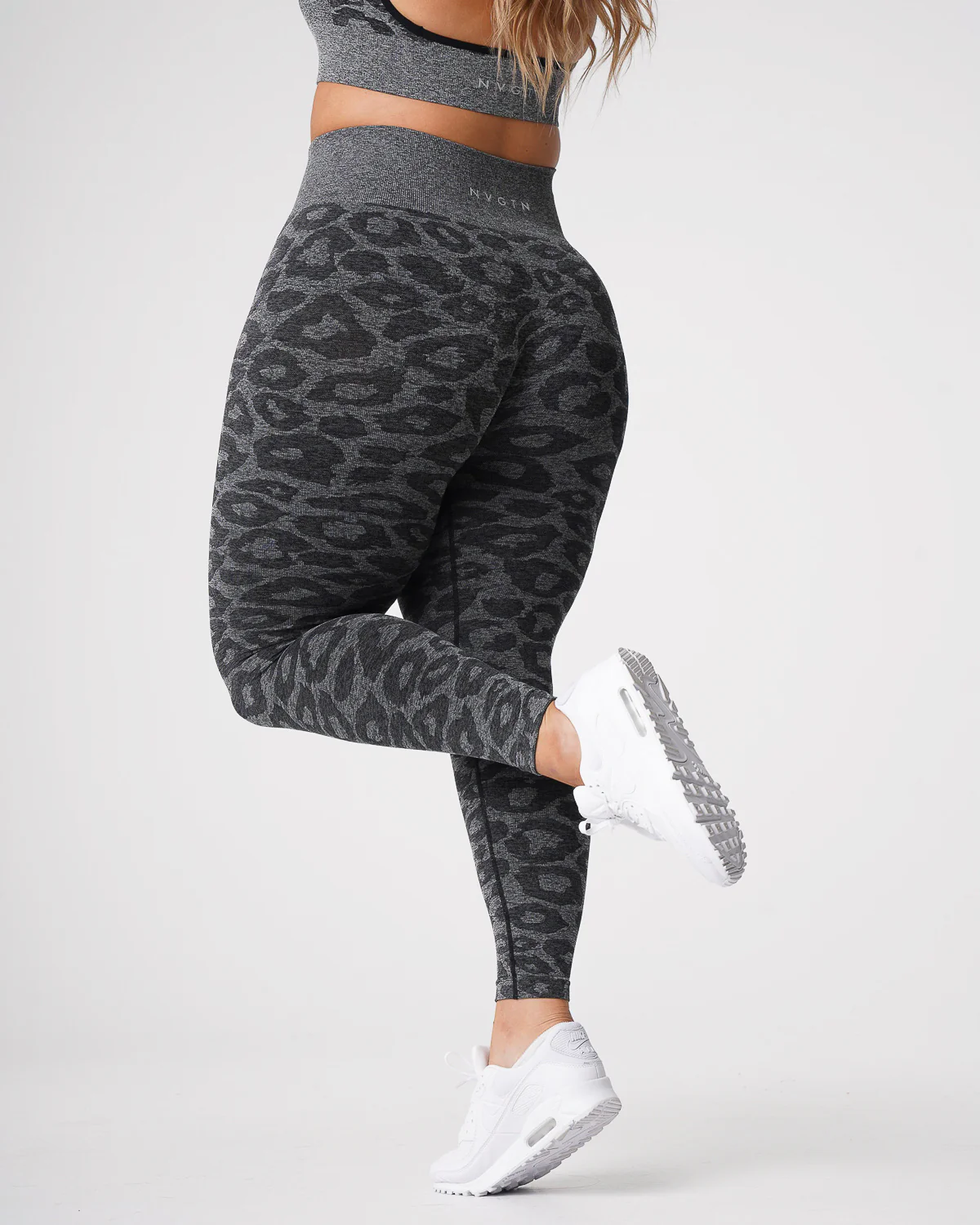 Black Speckled Leopard Seamless Leggings - Image 3