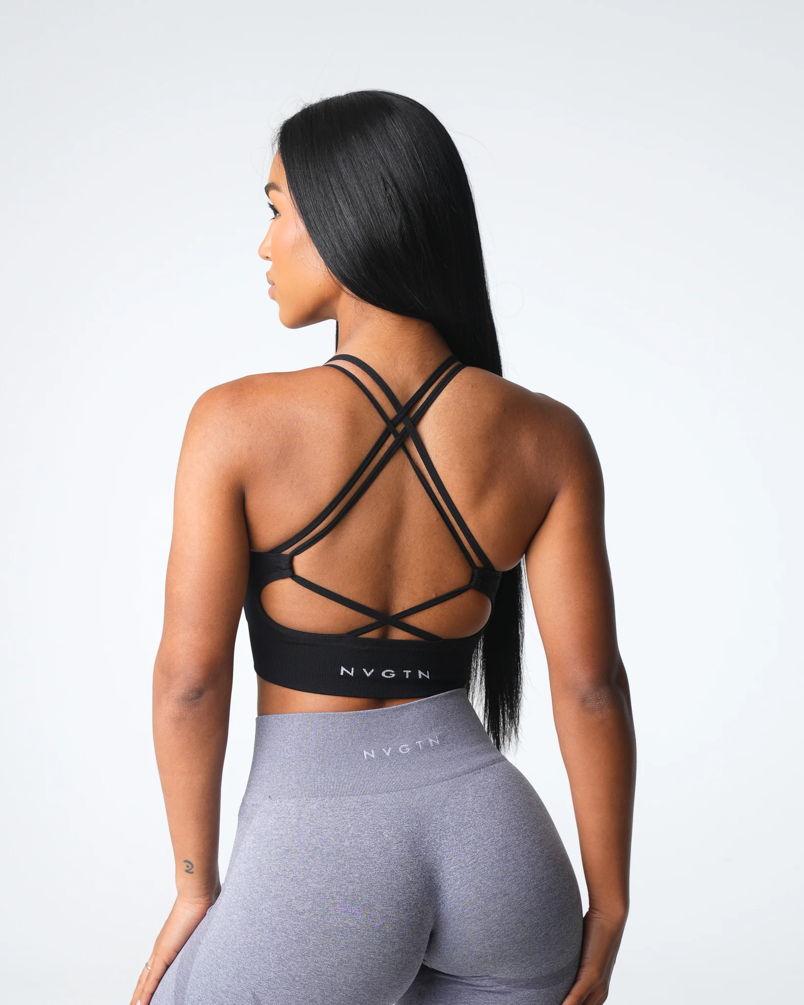 Black Virtue Seamless Bra - Image 4