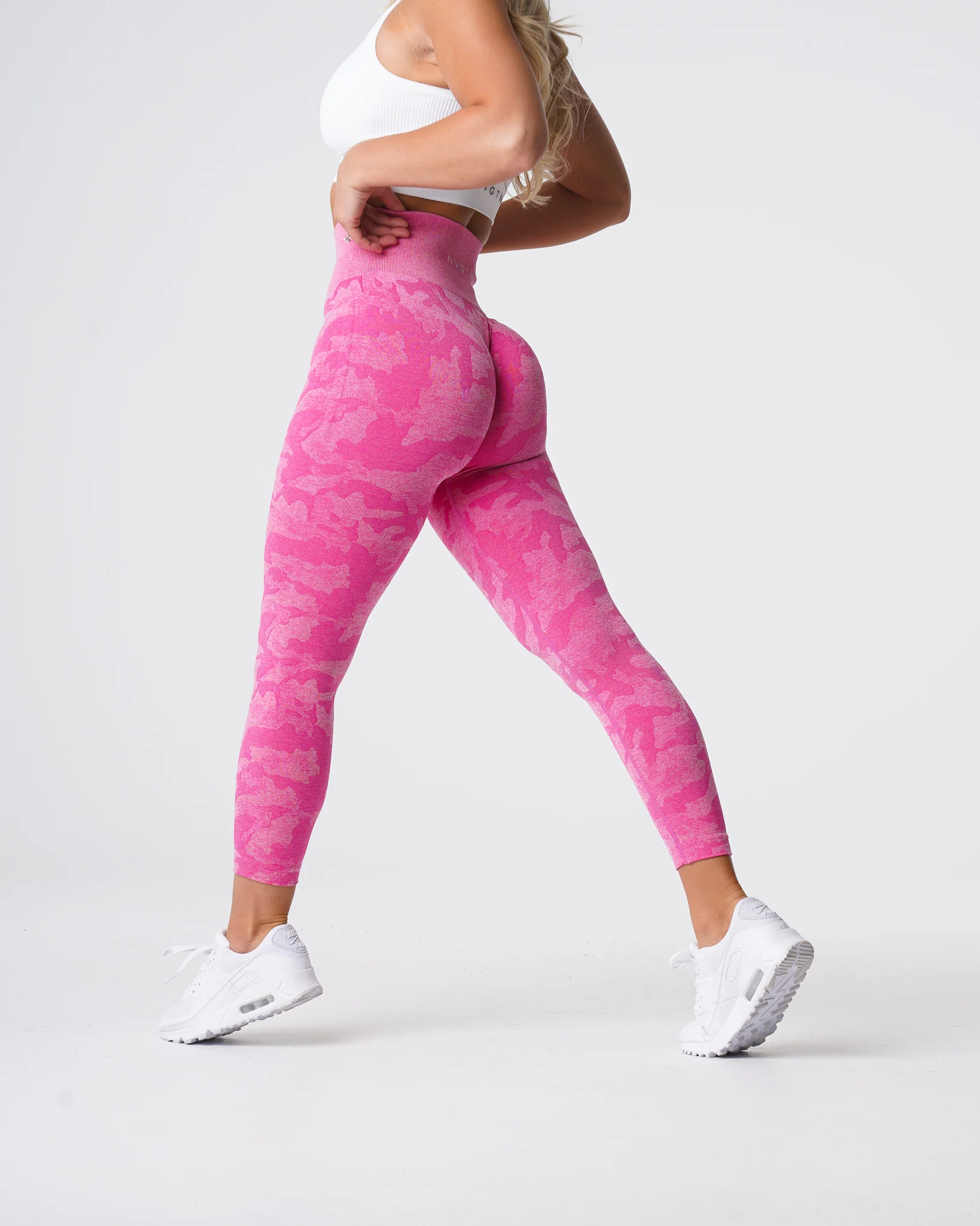 Bubble Gum Pink Camo Seamless Leggings - Image 4