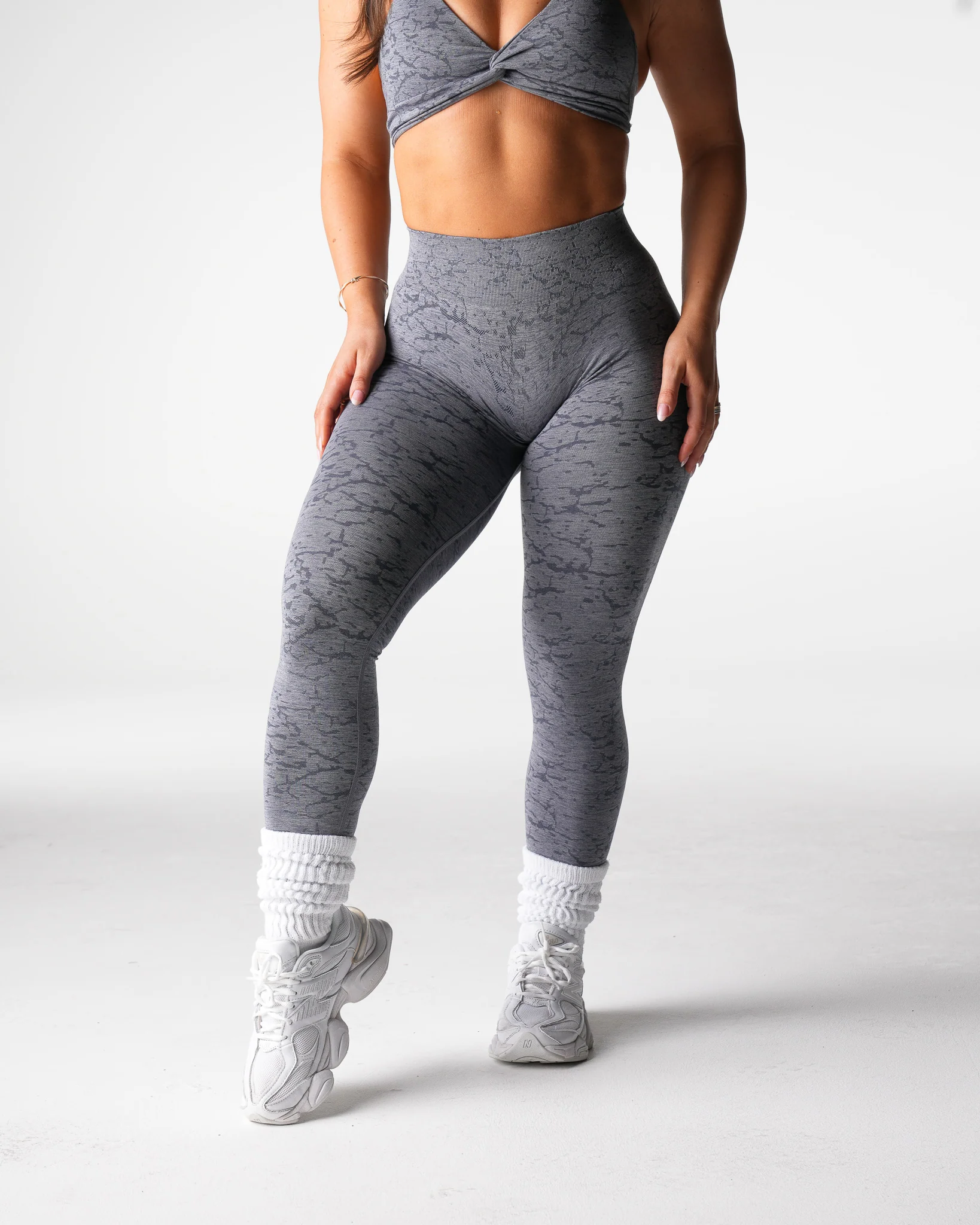 Grey Breakthrough Seamless Leggings - Image 4