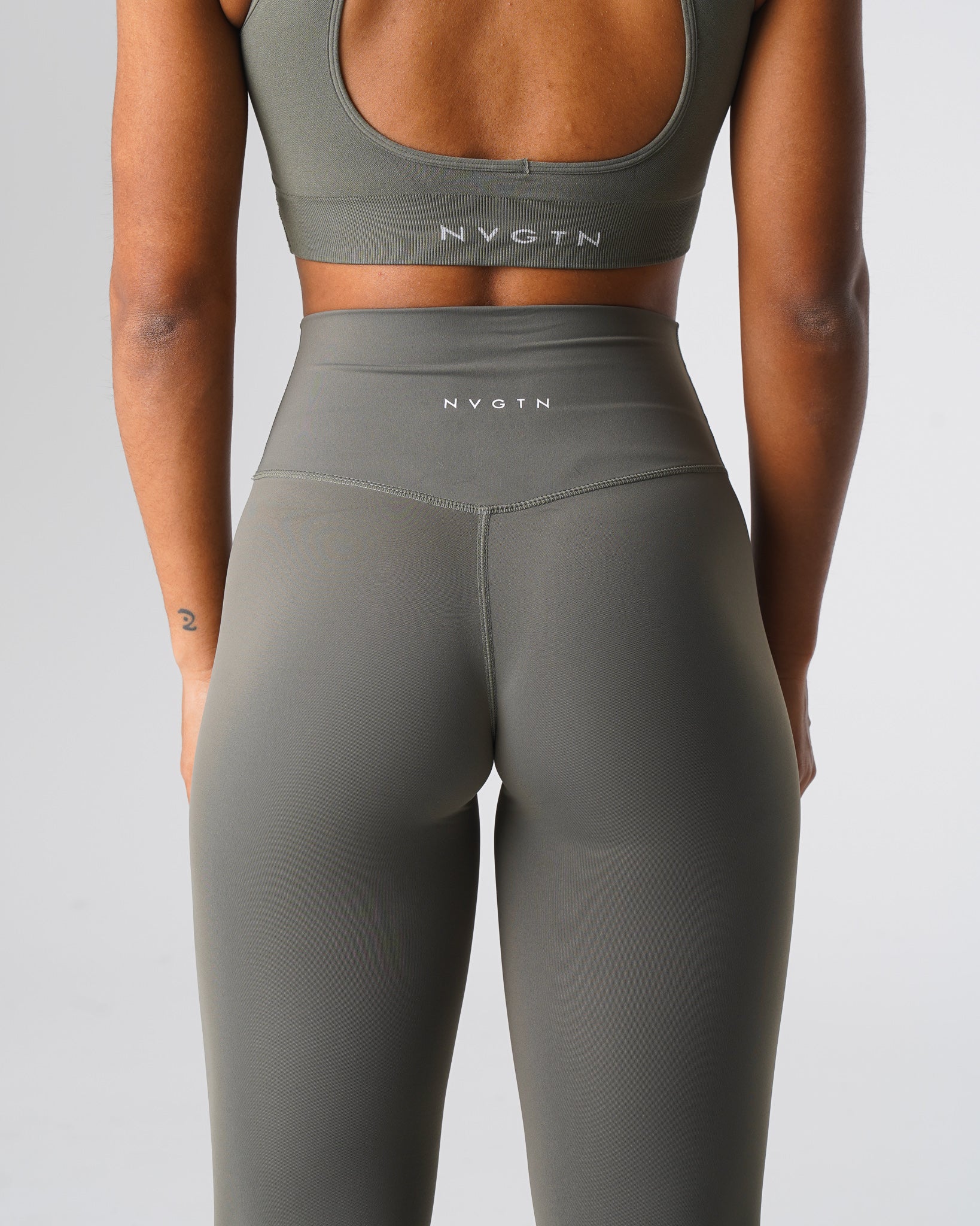 Khaki Green Signature 2.0 Leggings - Image 2