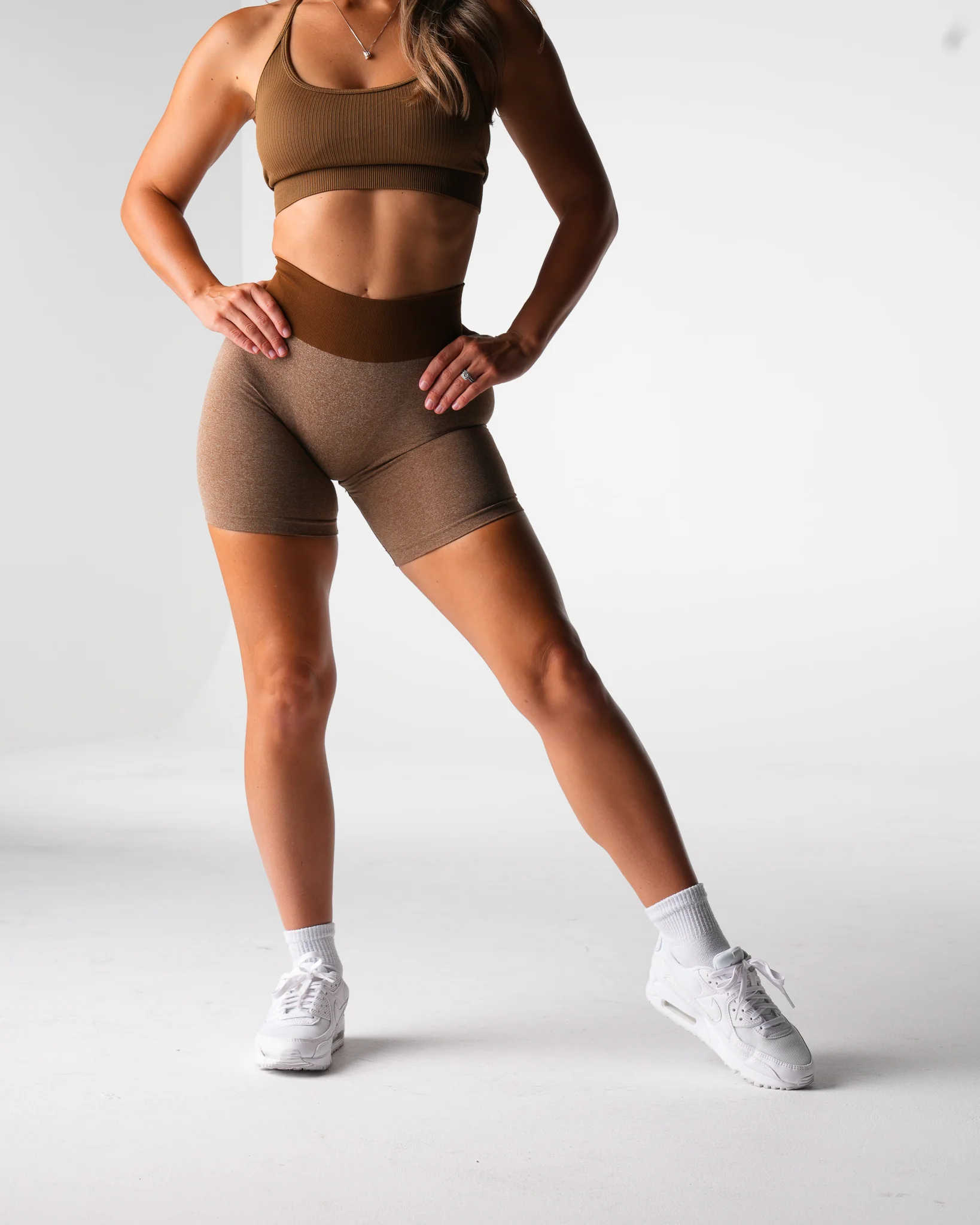Mocha Knockout Seamless Shorts - Image 4