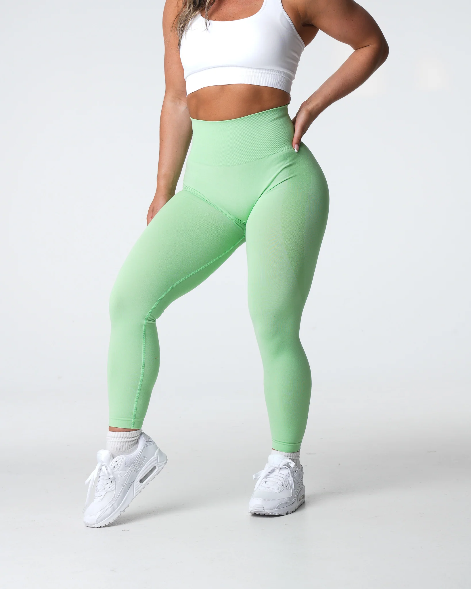 Pistachio Contour Seamless Leggings - Image 4