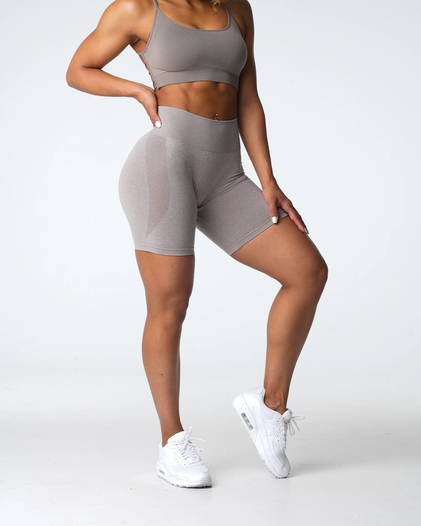 Taupe Contour Seamless Shorts - Image 4