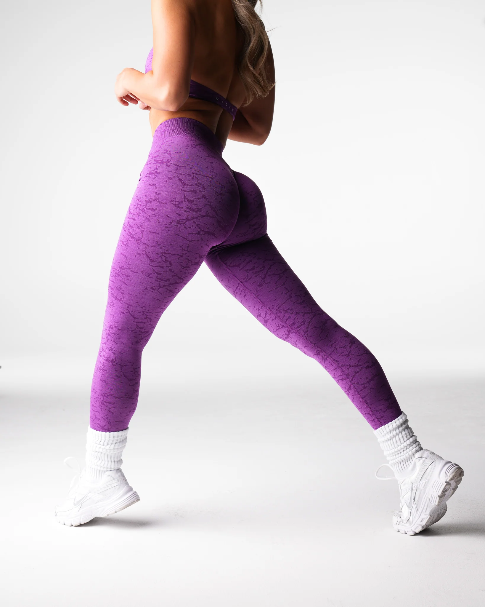 Ultraviolet Breakthrough Seamless Leggings - Image 3
