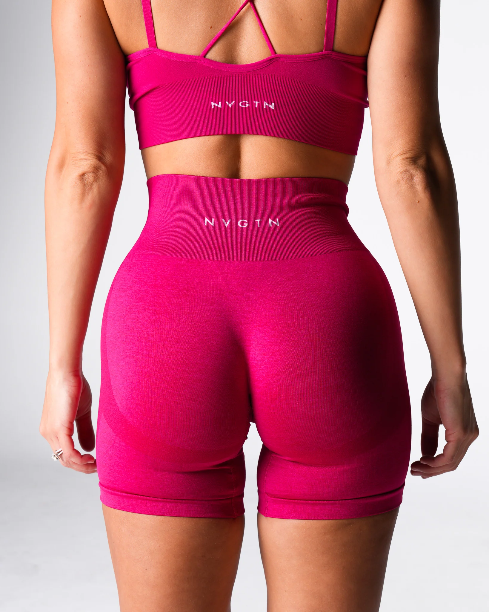 Winterberry Performance Seamless Shorts - Image 2